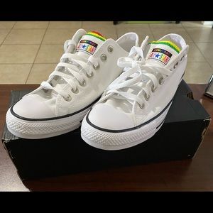 Converse Rainbow Tongue Low Top